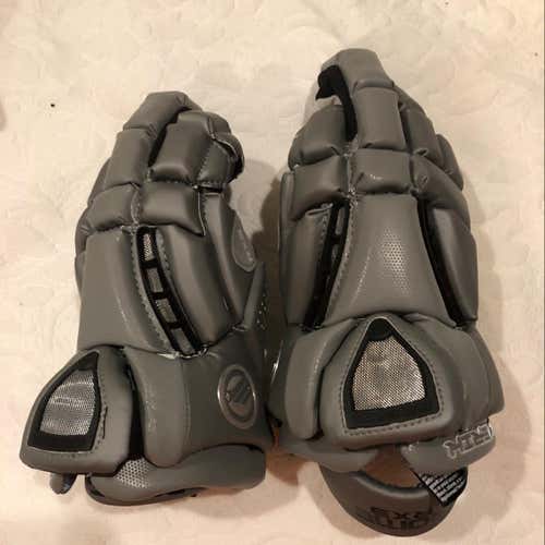 BN Maverik RX3 13” Gray Gloves