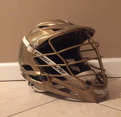BARELY USED CASCADE R !! PRICE NEGOTIABLE !! RETAILS $280+ !!(REPOST1)