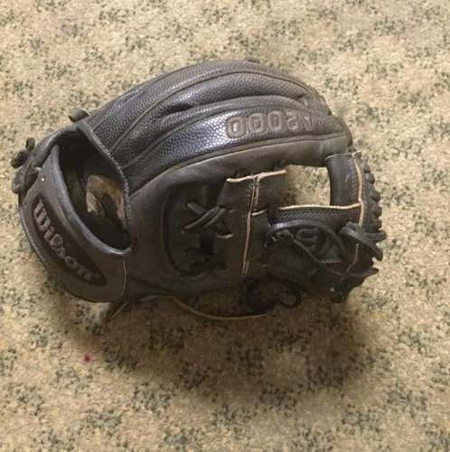 Wilson A2000