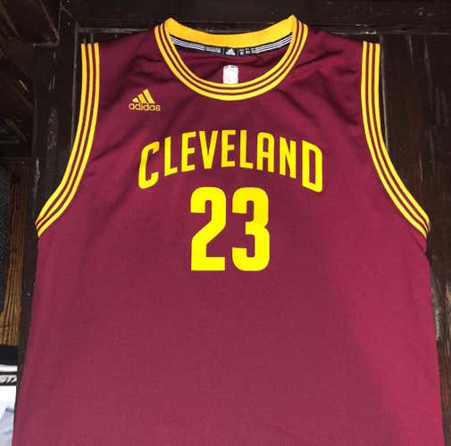 Cleveland Cavaliers James 23