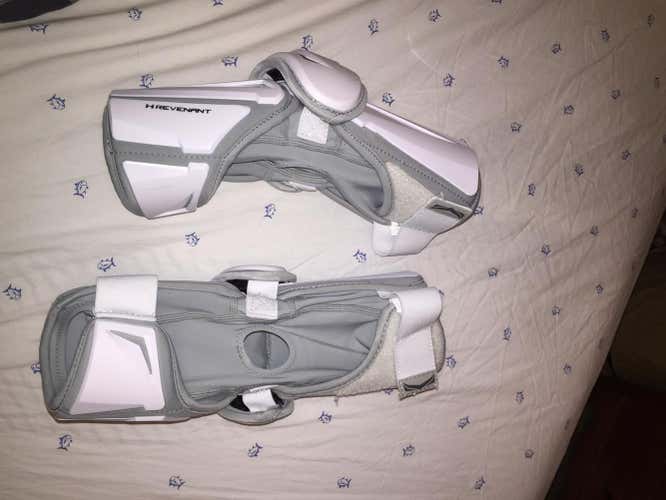 Under Armour Arm Pads