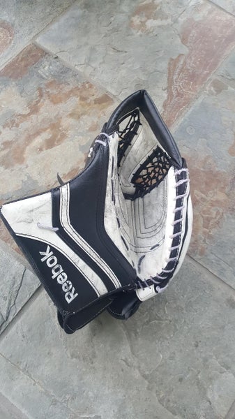 Reebok Premier X28 Goalie Glove Regular Senior