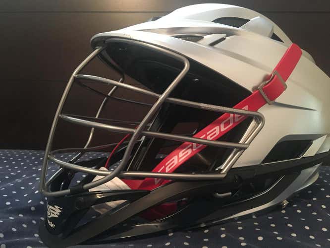 BN Cascade S Helmet Platinum