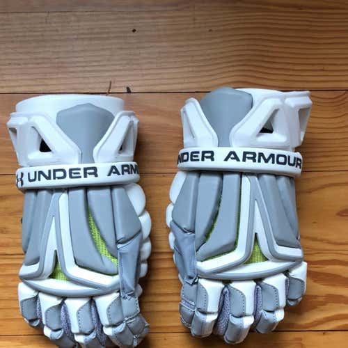 New Under Armour Biofit 13” Gloves White/Grey