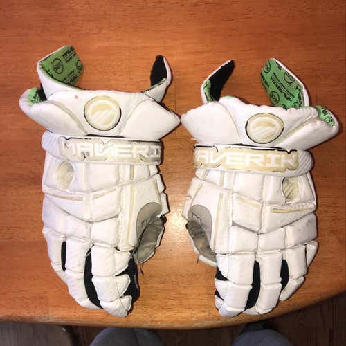 Maverik M3 Gloves White