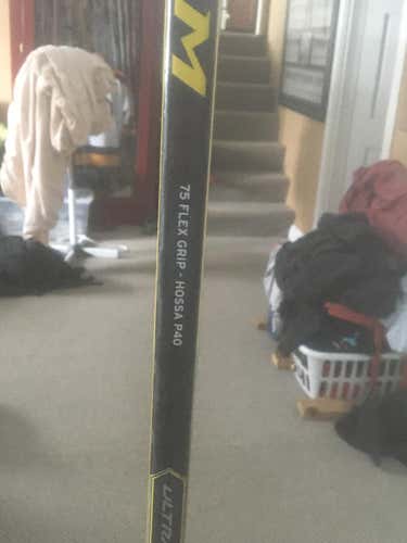 New CCM Ultra Tacks Stick Righty Heel 71 - 75 Senior