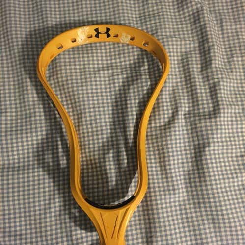 ua comand low never used can be dyed black