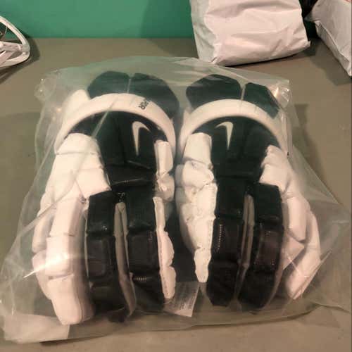 Brand New Nike Vapor Elite III - White/Black 13”