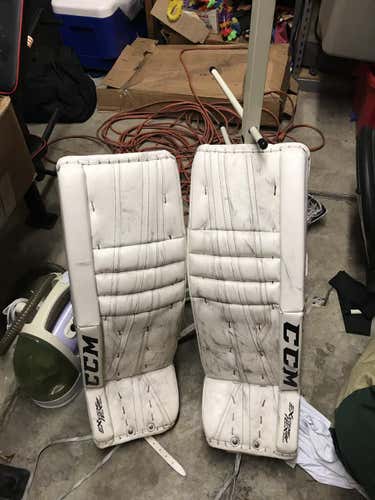 CCM Extreme Flex II 860 Goalie Leg Pads Senior