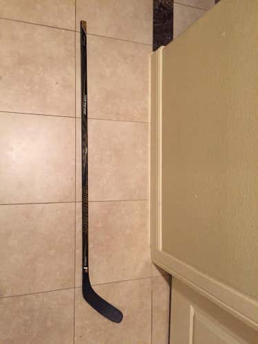 Bauer Supreme 1S Stick Left 77 Flex P14 (Toews) Curve