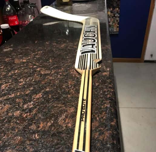 Vaughn Pro Elite Goalie Stick (used Two Practices)