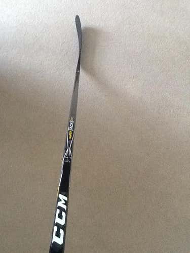 New CCM Super tack 2.0 grip Stick Righty Mid 81 - 85 Senior