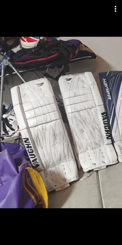Vaughn xf pro carbon leg pads 33+2 senior