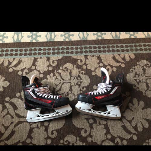 Worn Once (basically brand new) Jetspeed 290’s Size 9.