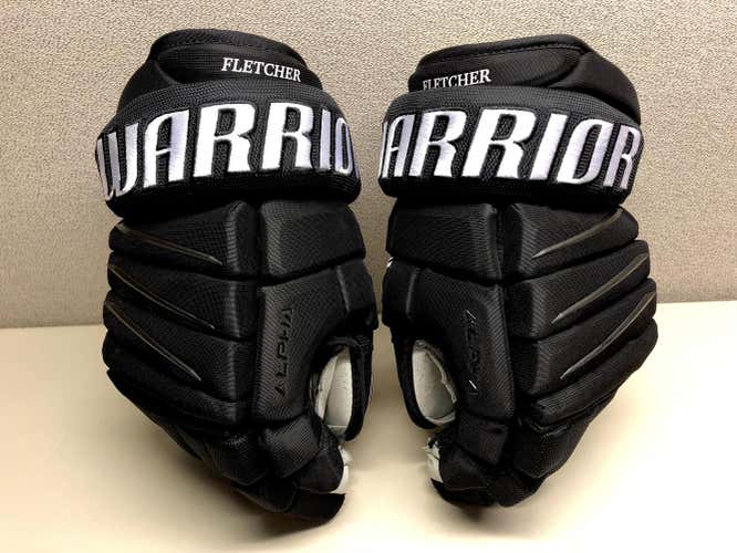 Warrior 13" Alpha QX Pro Stock Senior Gloves - Colorado Avalanche