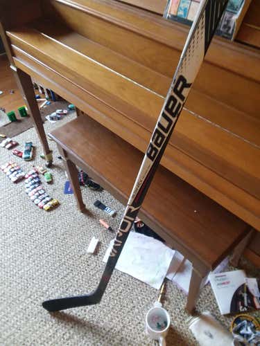 Bauer Stick Righty Mid 46-50 Junior