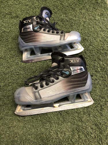 Bauer/Nike Vapor XIV Goalie Skates Size 5