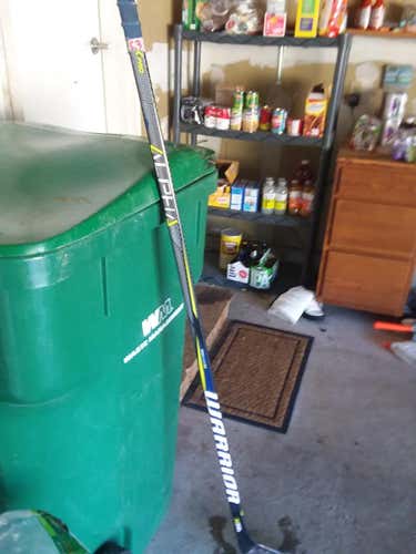 Warrior Alpha QX Pro Stick Lefty Mid 71 - 75 Intermediate