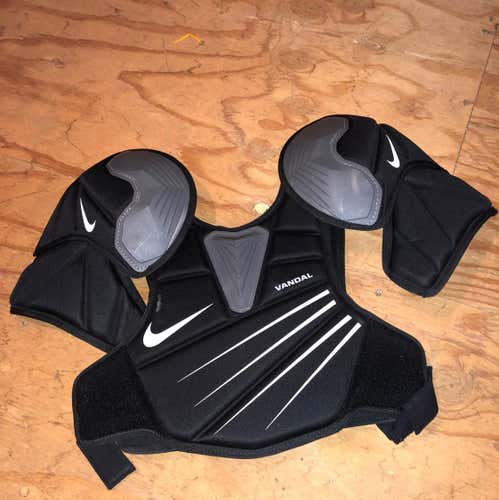 Nike Vandal Shoulder Pads
