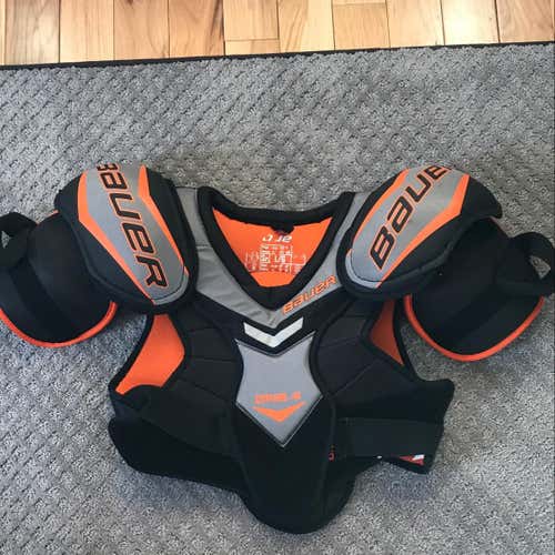 Bauer One.4 Shoulder Pads