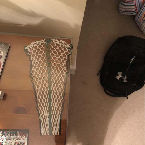 Throne Of String Emerald Like New