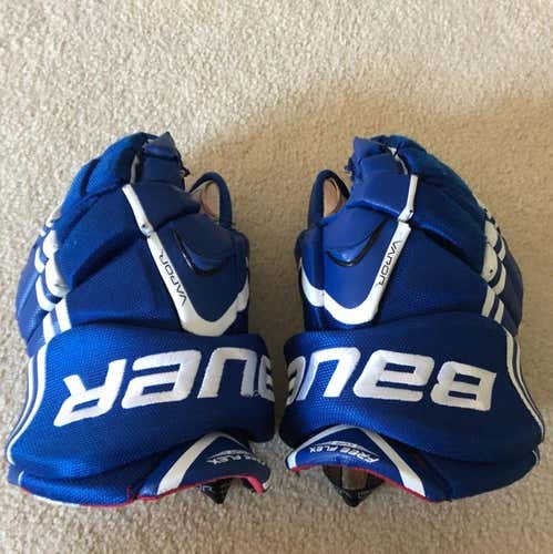 13” Bauer Vapor X7.0 Gloves Royal Blue