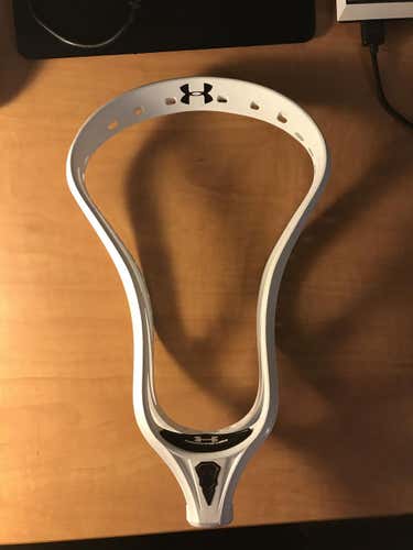 New Under Armour Command Low Head
