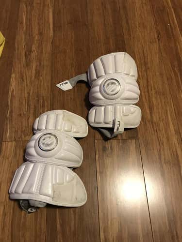 Maverik Arm Pads