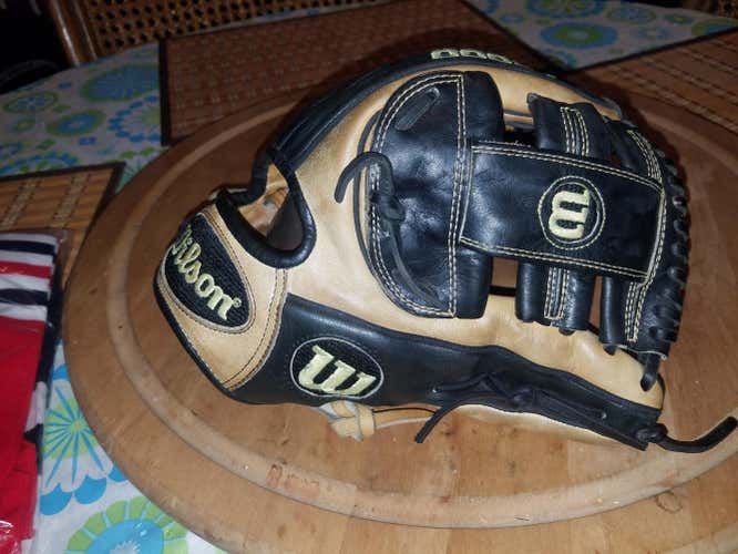 Wilson A2000 Glove