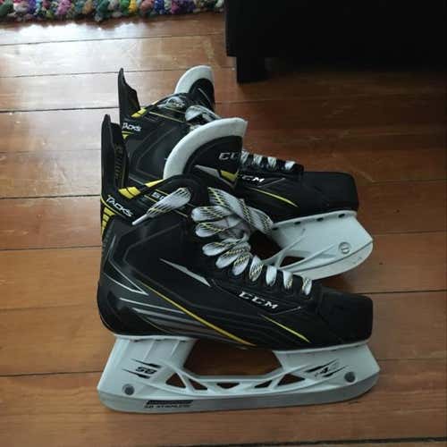 CCM Tacks 5092 Size 7.5 D