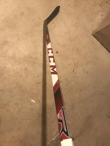 CCM RBZ Speedburner Stick grip Righty 95 flex Bergeron Curve Toe 91 - 95 Senior