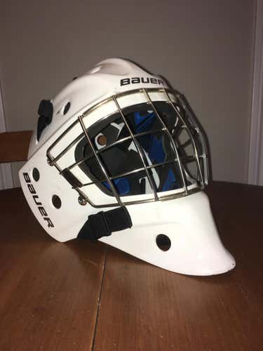 Senior Bauer NME 8 Goalie Mask