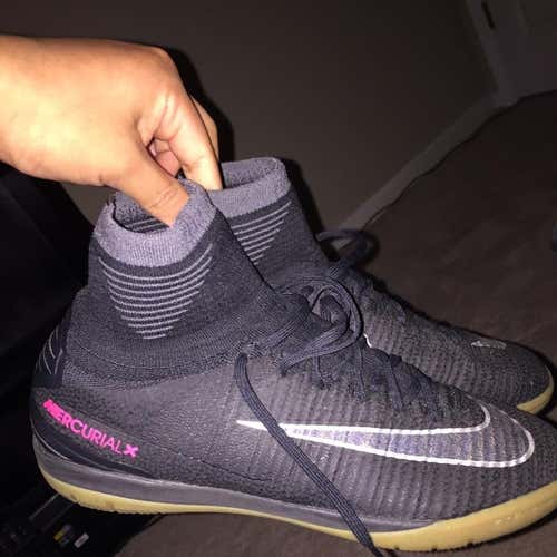 Nike Mercurial Proximo Size 8.5