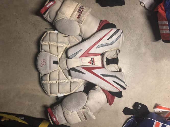 Vaughn Goalie Chest Protector Senior