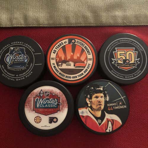 Philadelphia Flyers Hockey Pucks