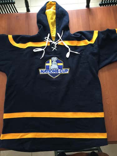 Official Sweden Nations Cup Sweatshirt Size Large