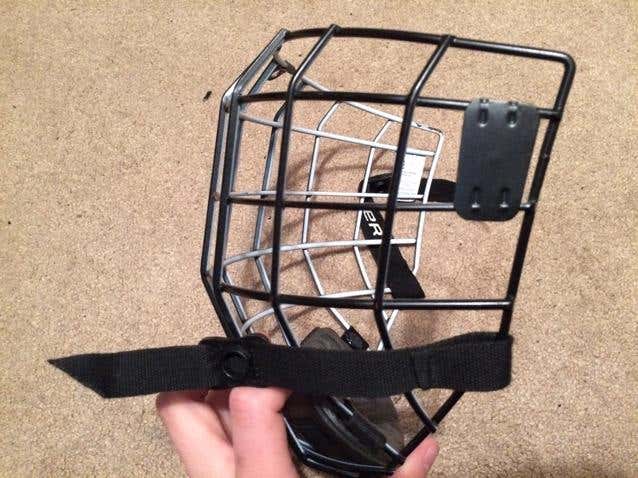 Bauer Profile 2 Oreo Cage Size SR Large