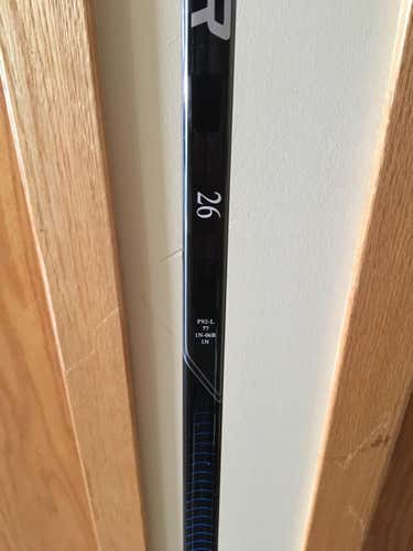 Bauer Nexus 1N Stick Lefty  Senior P92 77 flex