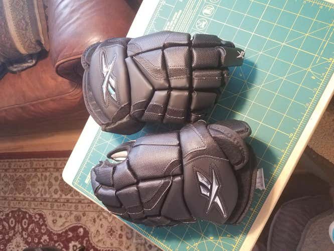 Reebok Gloves Size 13