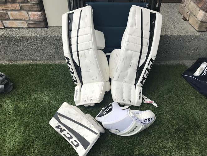 CCM Extreme flex II 760 SR 33+1 & Eflex II 760 Blocker And Glove