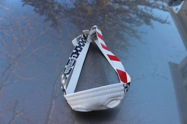 new universal lax chinstrap-usa