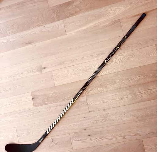 New Warrior Alpha QX Pro Stock Stick 80 Flex Right P28 Eichel/Griroux (ST23)
