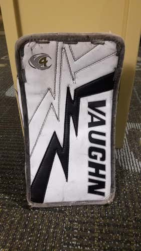 Vaughn Velocity 7600 Blocker Full Right Senior