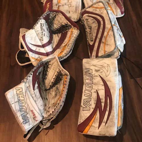 NCAA Ferris StateBauer Goalie Glove & Blocker Custom Pro Spec