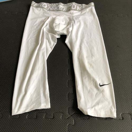 Nike 3/4 Compression Leggings