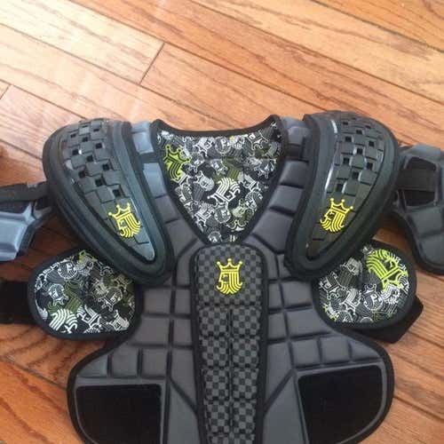 New Brine Lo Pro Superlyte Shoulder Pads Large