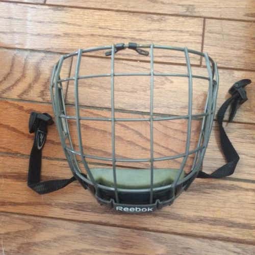 Used REEBOK 11k Cage SR Medium Gray
