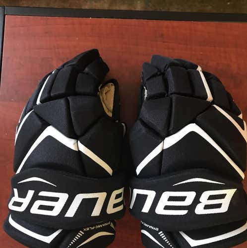 Bauer Vapor x700 Gloves (used)