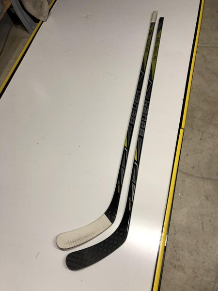 2 Pack - Bauer Supreme composite Hockey Stick S160 Right 87 flex Senior (1 new, 1 slightly used)