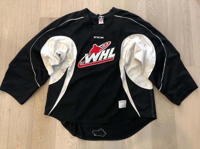 Used CCM- Reebok Edge WHL Crested Pro Stock Goalie Cut Practice Jersey (Size 58 G)